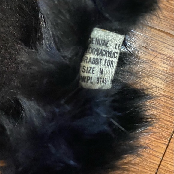 GENUINE SUEDE LEATHER BLACK GLOVES - Picture 3 of 3